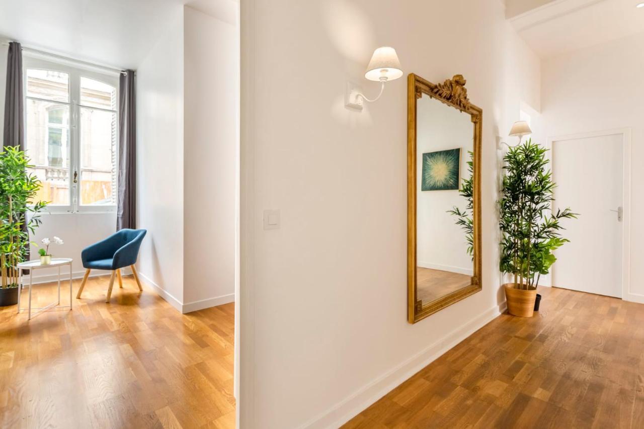 Cozy Apartment - Champs Elysees - Monceau Paris Exteriör bild