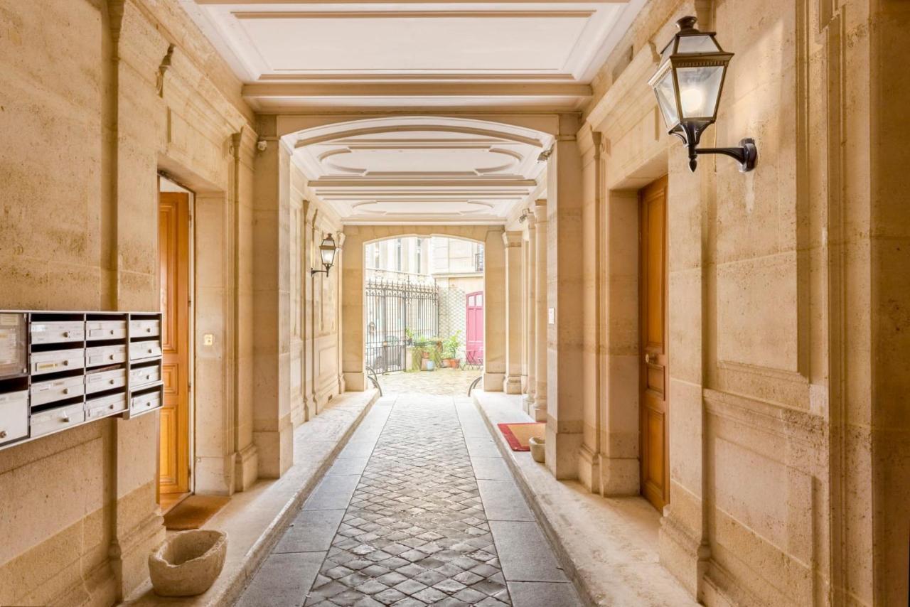 Cozy Apartment - Champs Elysees - Monceau Paris Exteriör bild