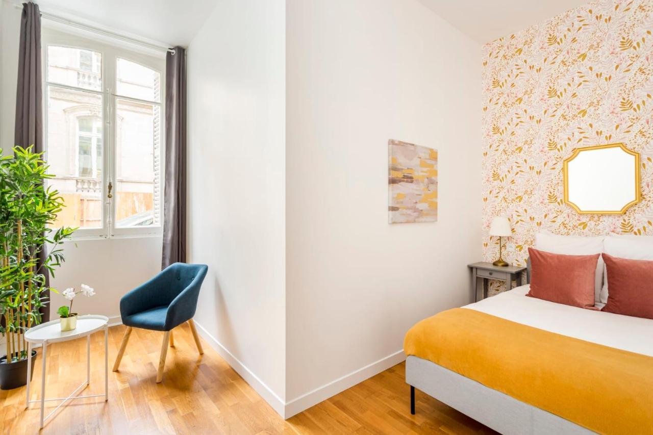 Cozy Apartment - Champs Elysees - Monceau Paris Exteriör bild
