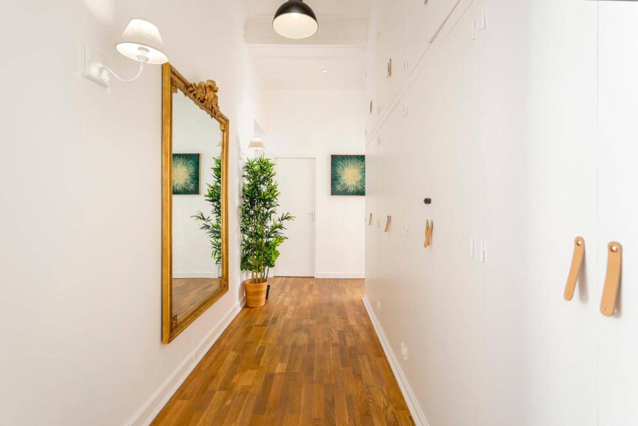 Cozy Apartment - Champs Elysees - Monceau Paris Exteriör bild